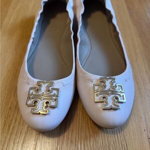 Tory Burch leather Light Pink Ballet Flats with Gold Logo